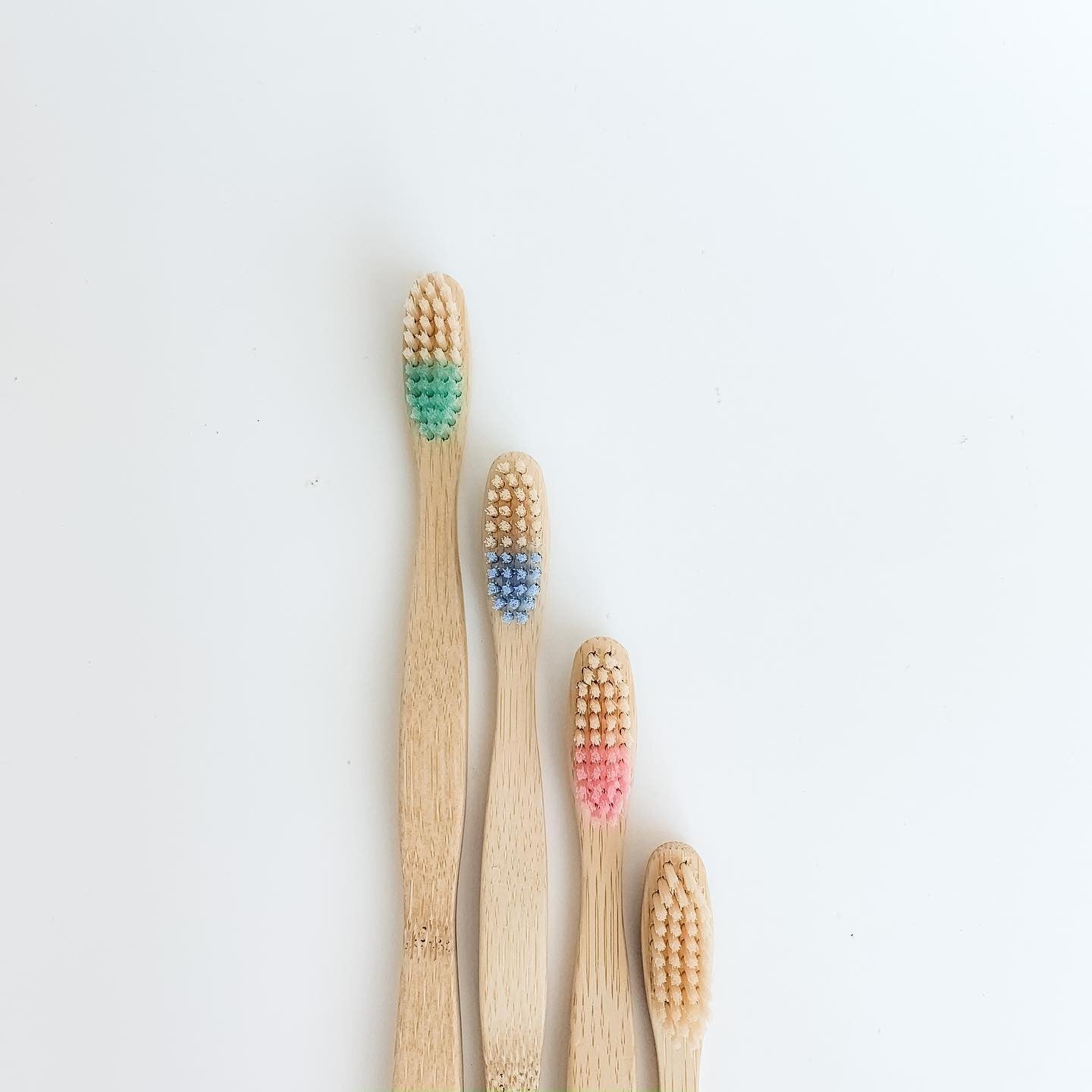 BANBU Cepillo de Dientes de Bambú Duro Azul-3