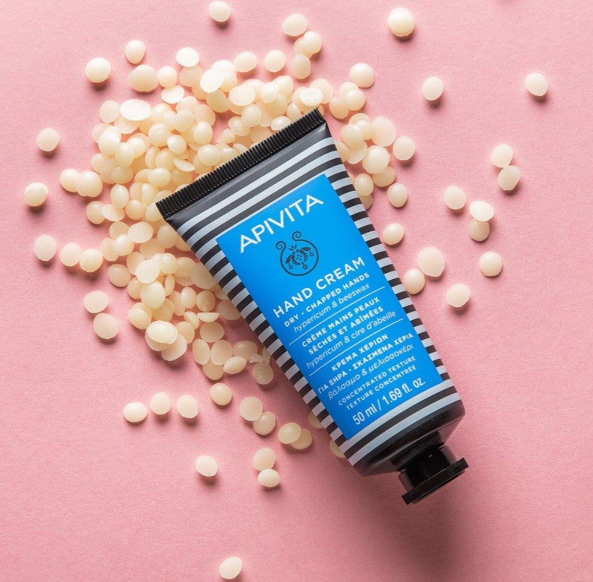 Apivita Crema de Manos Secas y Agrietadas con Hipérico 50ml-2