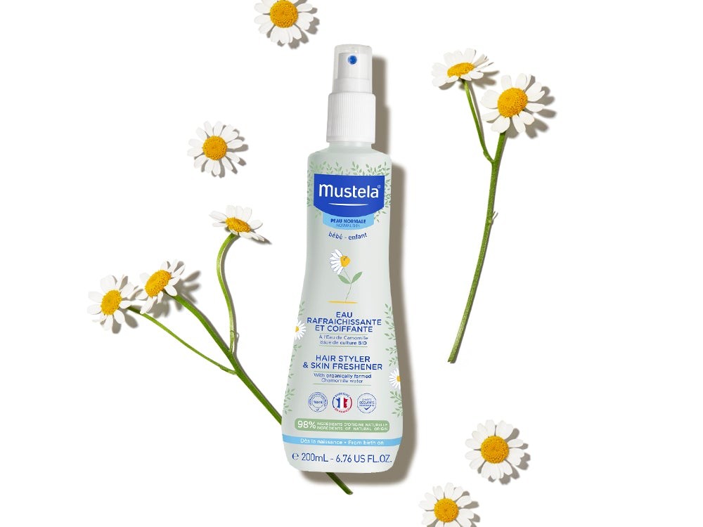 MUSTELA Agua para Peinar Refrescante con Agua de Manzanilla Ecológica 200ml-2
