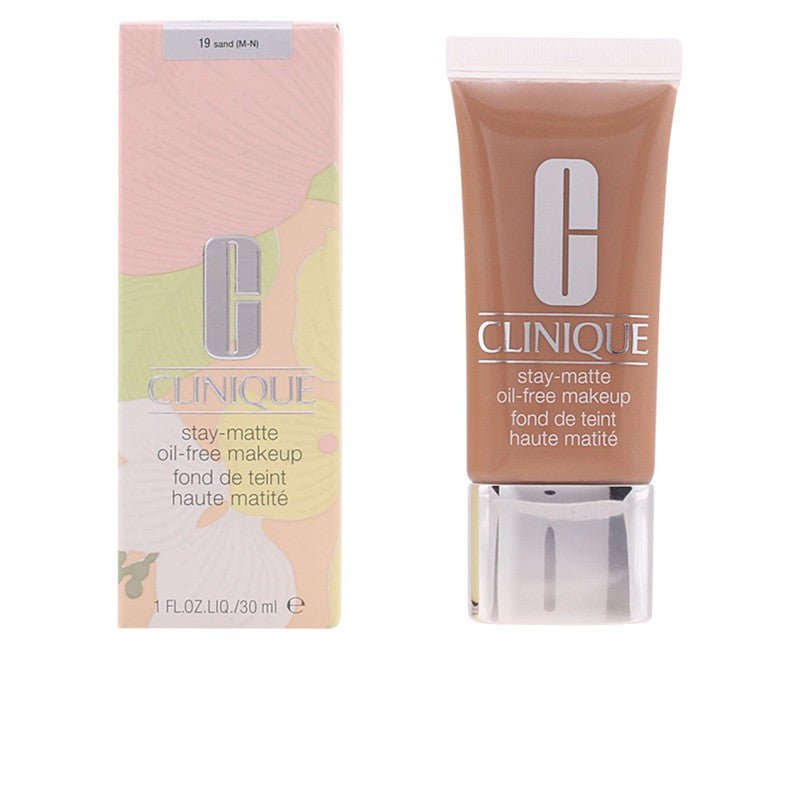 Clinique Stay-Matte Oil-Free Makeup 19-Sand-1