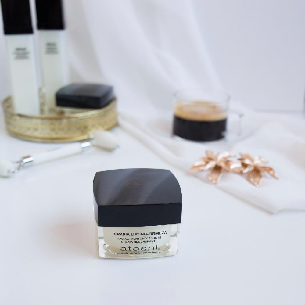 ATASHI Cofre Terapia Crema Hidratación Intensa 50 ml + Crema Lifting-Firmeza 50 ml-6