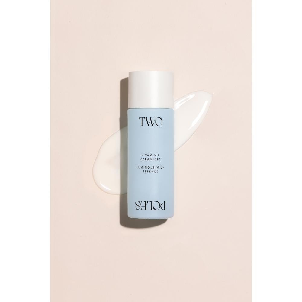Two Poles Luminous Milk Essence 80 ml-7