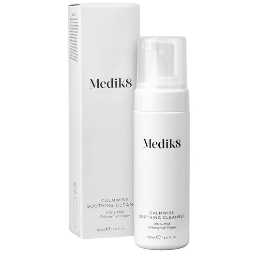 Medik8 Calmwise Soothing Cleanser 150 ml-1